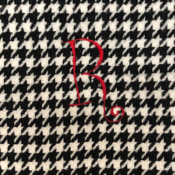 “R” Monogrammed Houndstooth Scarf - Picture 2 of 2